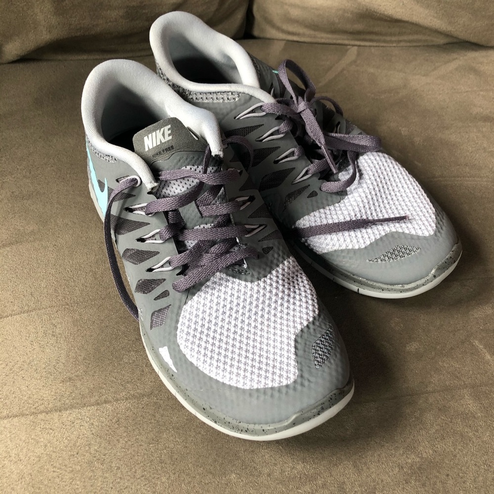 Nike Tennis Shoes